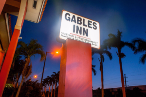 hotels near Mia Aesthetics Miami