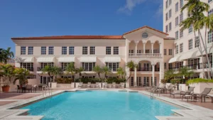 hotels near Mia Aesthetics Miami