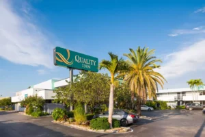 hotels near Miami Life Plastic Surgery
