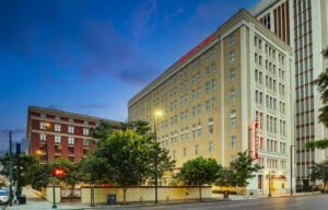 hotels near Superdome